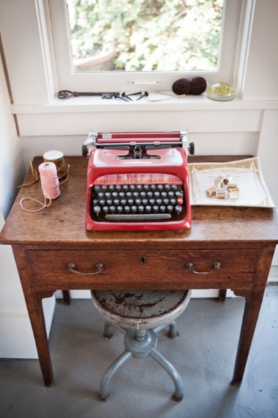 Perfect desk with a view and an old red typewriter #memories